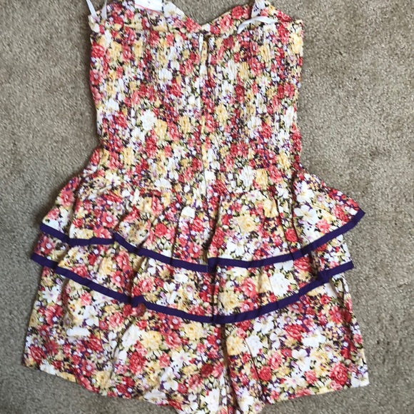NWT‼️ Multi-Color Floral Romper - Picture 5 of 7